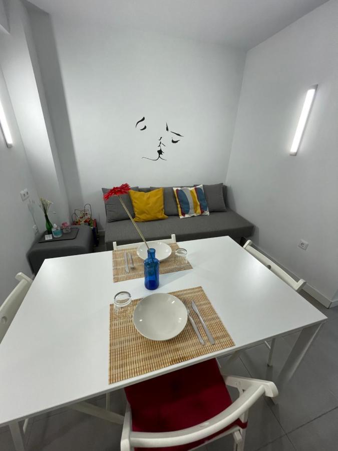 Plaza De Toros / Centro Apartment Malaga Luaran gambar