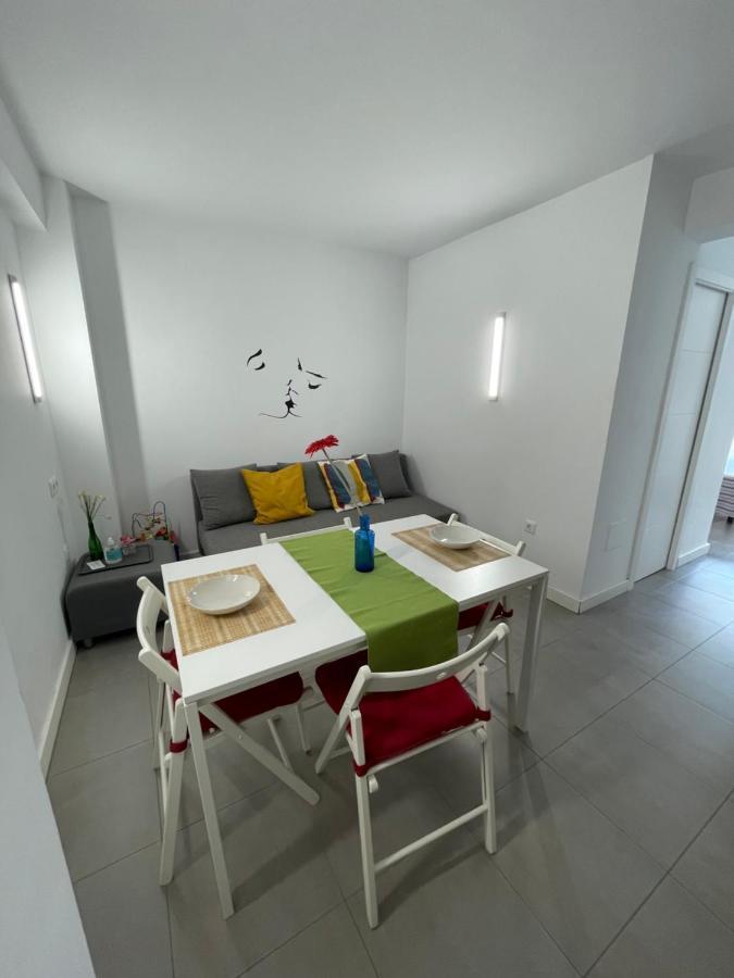 Plaza De Toros / Centro Apartment Malaga Luaran gambar